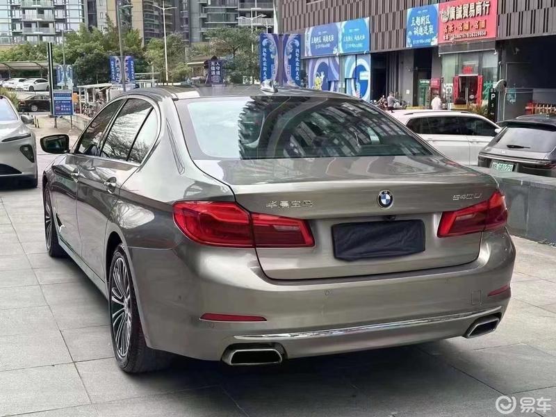 最新到店[烟花]19年7月上牌宝马540_综合社区_易车社区