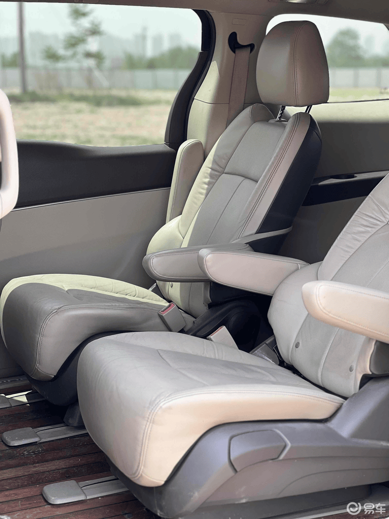 新到:别克gl8   13款13年19万