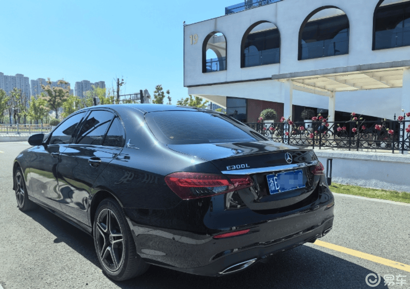 奔驰e300