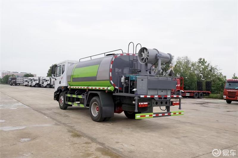 东风多利卡12吨雾炮洒水车