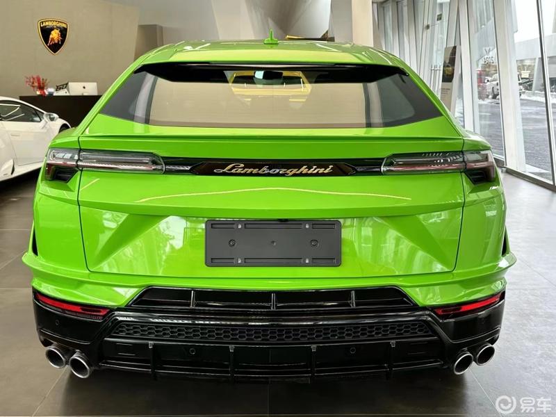 兰博基尼uruss 绿色珍珠漆 好看不