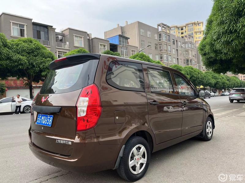 新到2015年12月本地一手五菱宏光s