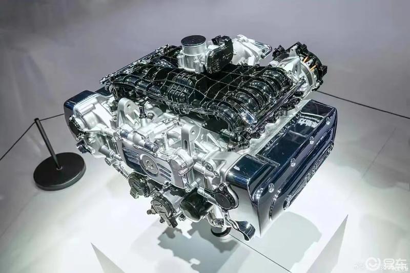 【水平对置8缸发动机,长城灵魂摩托车正式