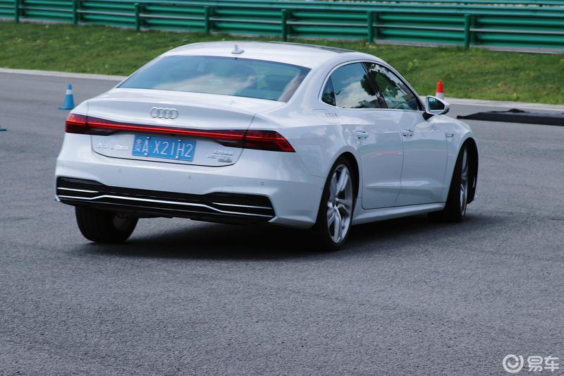 上汽奥迪a7l,豪华与性能的完美结合