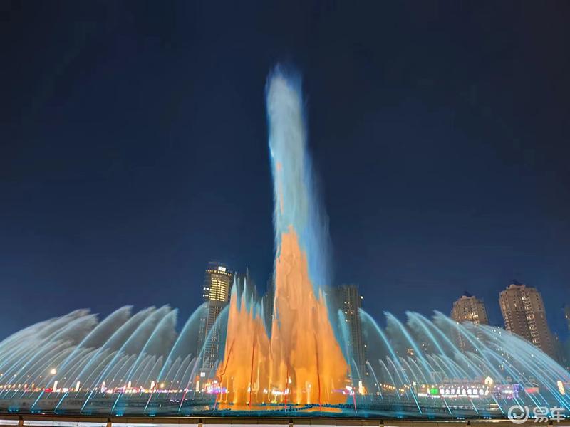 夜探大连星海广场:与深蓝共享快乐