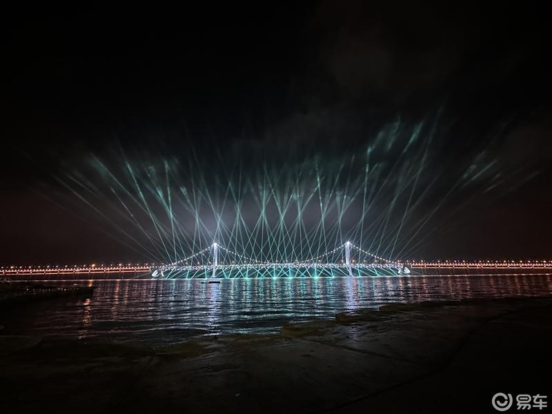 夜探大连星海广场:与深蓝共享快乐