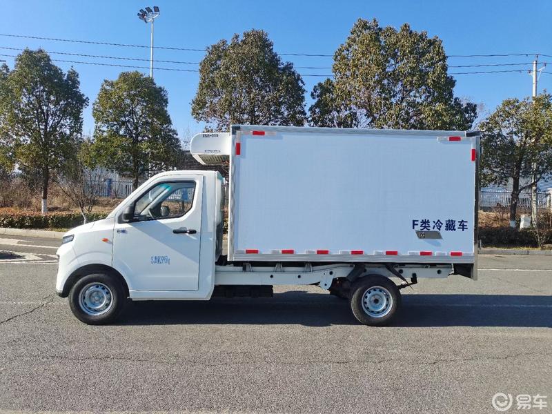 吉利 f1e纯电动冷藏车(小微卡)