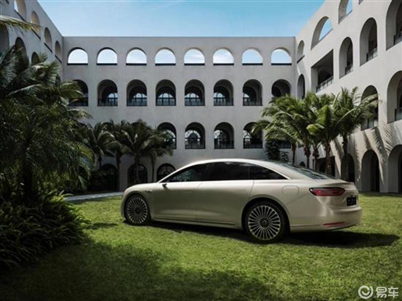 华为鸿蒙智行首款行政豪华旗舰轿车官宣_综合社区_易车社区