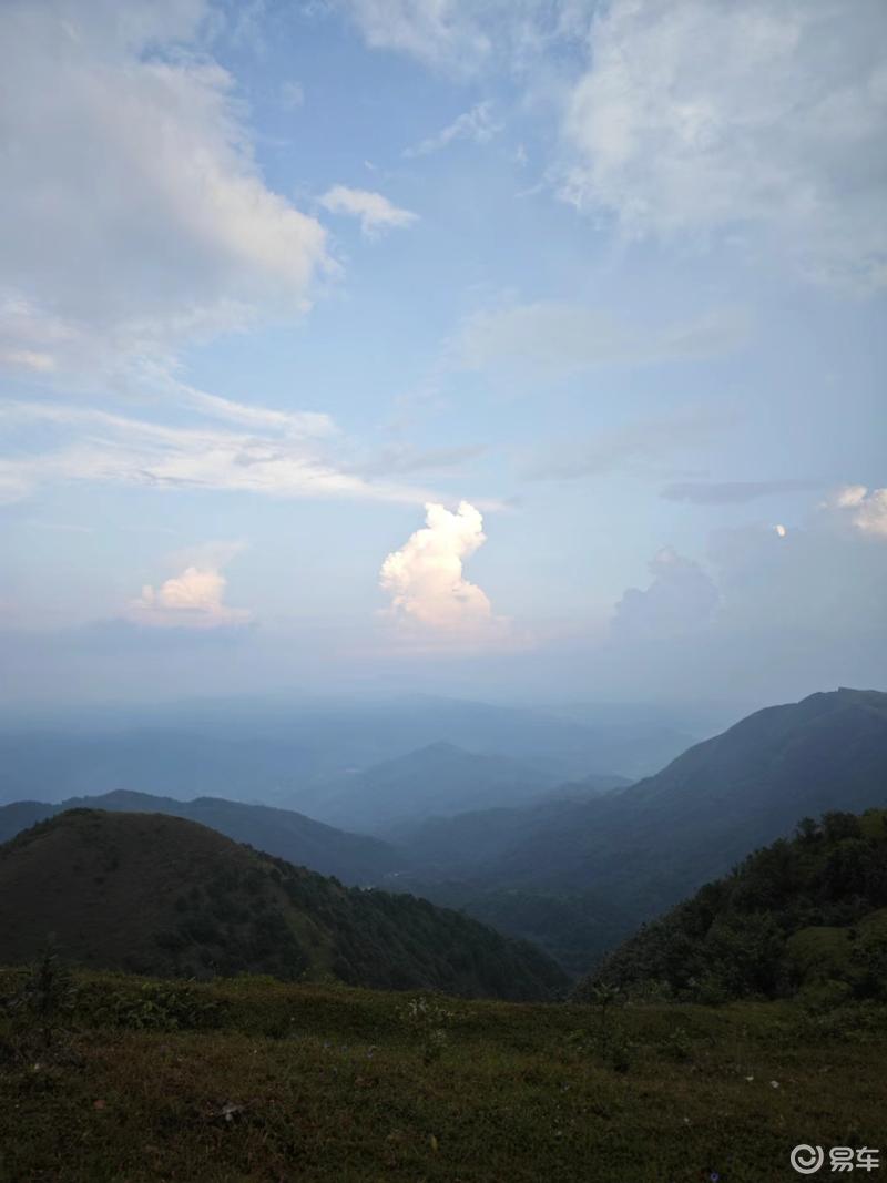 阳春鸡笼顶风景区简介图片