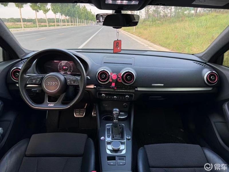 19年奥迪s3 2.0t四驱小钢炮 28_综合社区_易车社区