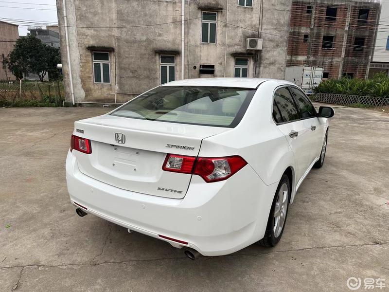 2012年本田思铂睿2.4排量,尊贵版一