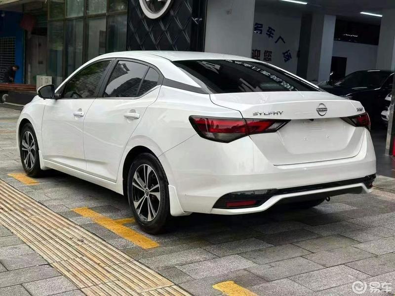 新到[烟花]22年尼桑轩逸,1.6自动高