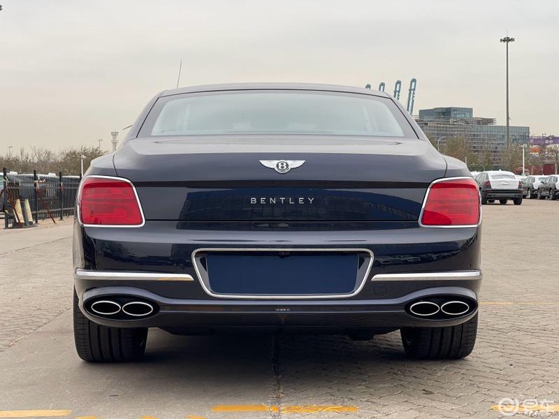 宾利飞驰崩盘 只因库存多_有钱人的社区_易车社区