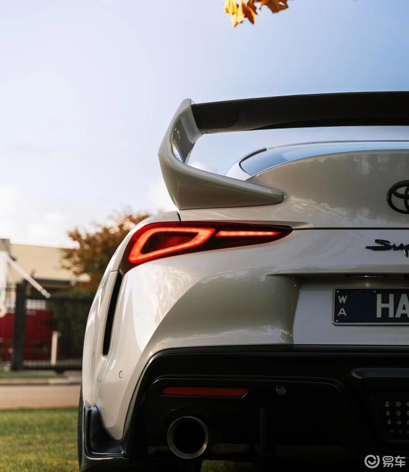 丰田牛魔王supra 自由改装