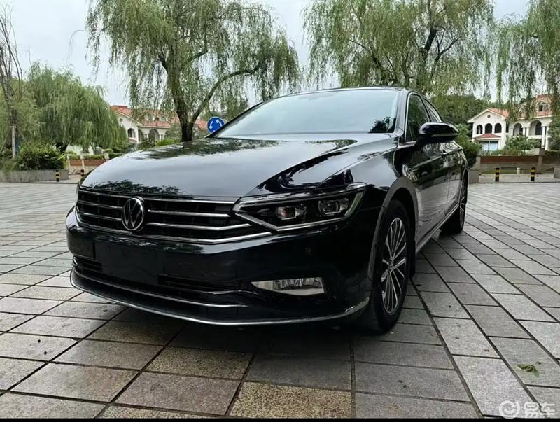 大众迈腾330领先黑色黑色格调低调又不