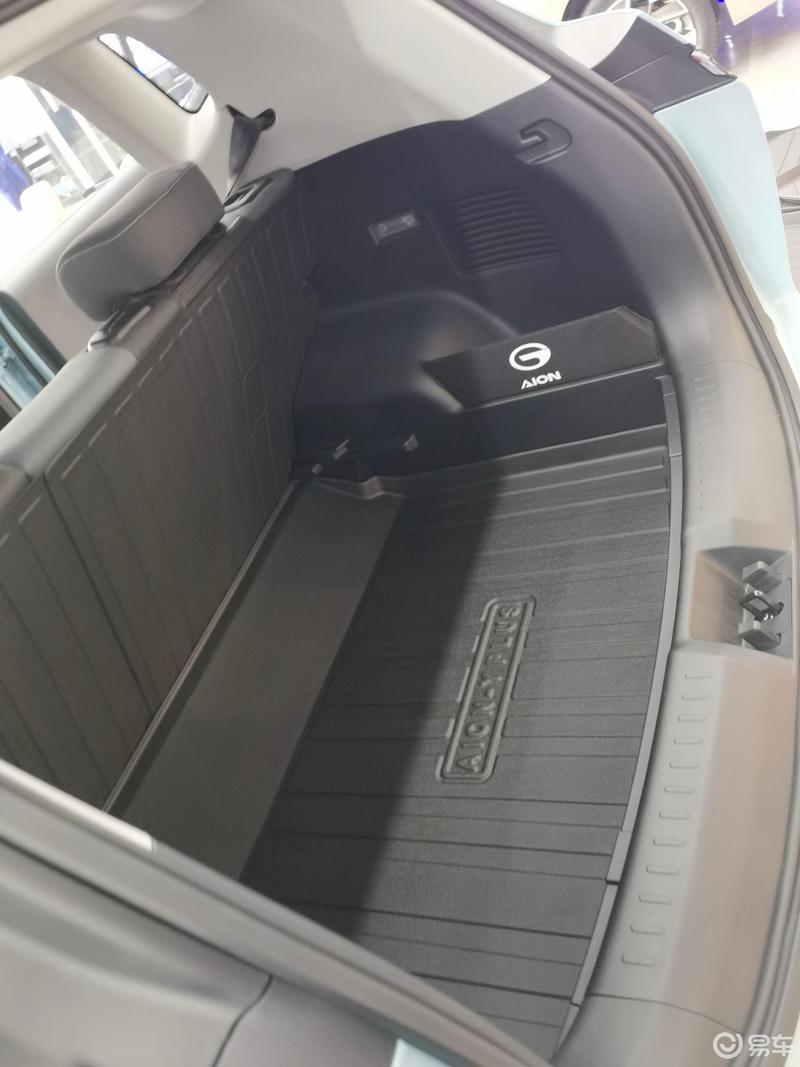 埃安后备箱太能装