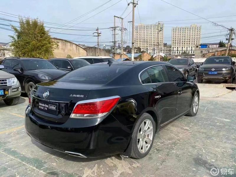 2010年2月上牌 别克君越 3.0v6