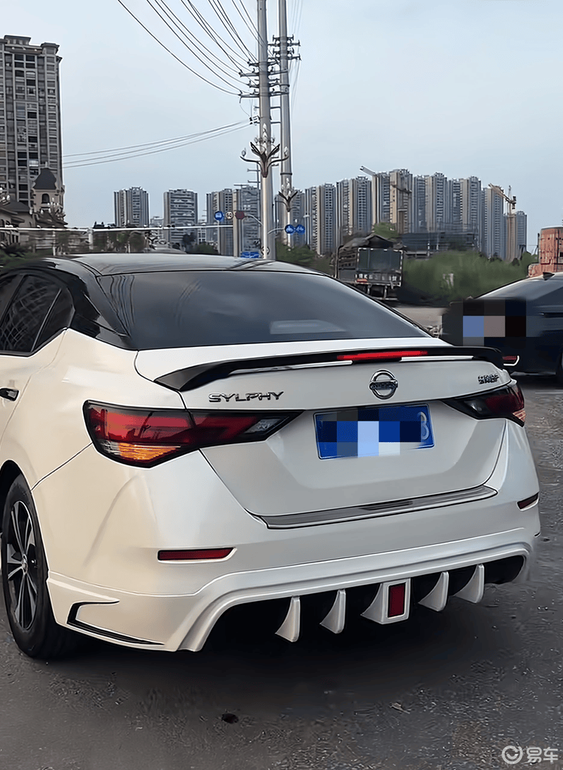 黑武士轩逸,城市出行的帅气搭子