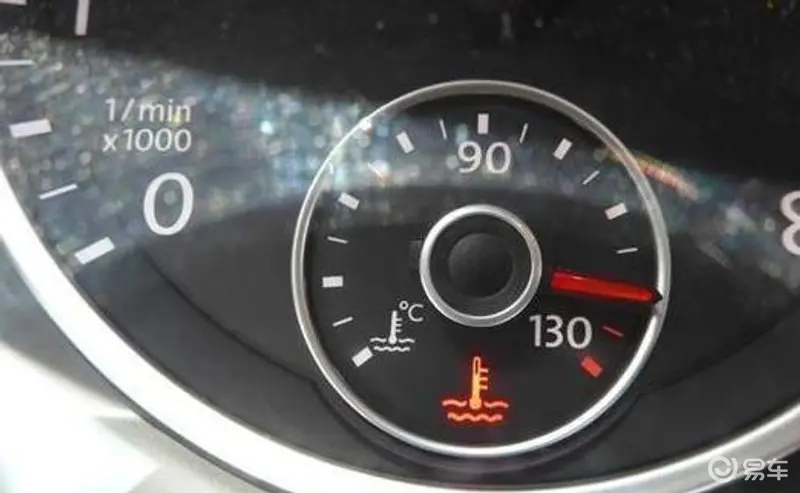 汽车水温几分钟就能升温，为什么长时间开车，水温却不会再升高？-有驾
