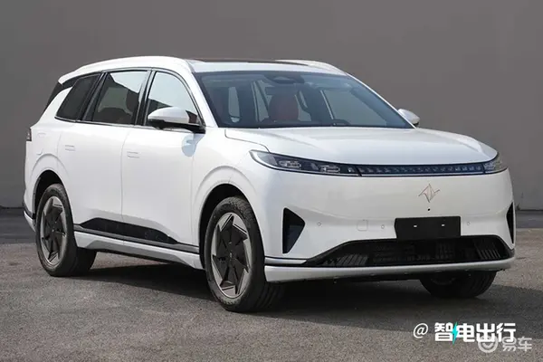 东风eπ008上半年预售增程/纯电都有 PK理想L8-图1