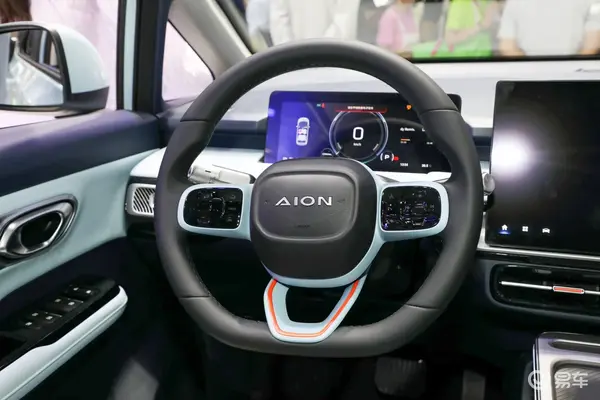 AION Y内饰