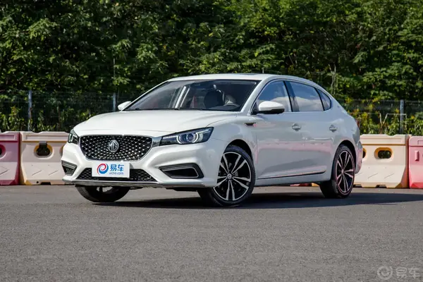 MG620T 双离合 Trophy 尊享互联网版 国Ⅴ侧前45度车头向左水平