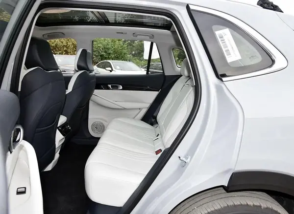 https://p3-sign.toutiaoimg.com/motor-article-img/fb3c61aed45d4899b1aa80d189af4384~noop.image?_iz=58558&from=article.pc_detail&lk3s=953192f4&x-expires=1729065822&x-signature=avZ3XOHZ5AZ3CNta%2BmWjYewxoKo%3D