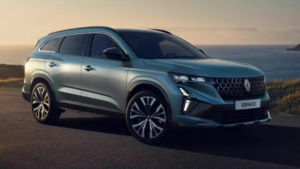 2025-Renault-Espace-1-copy-2048x1152