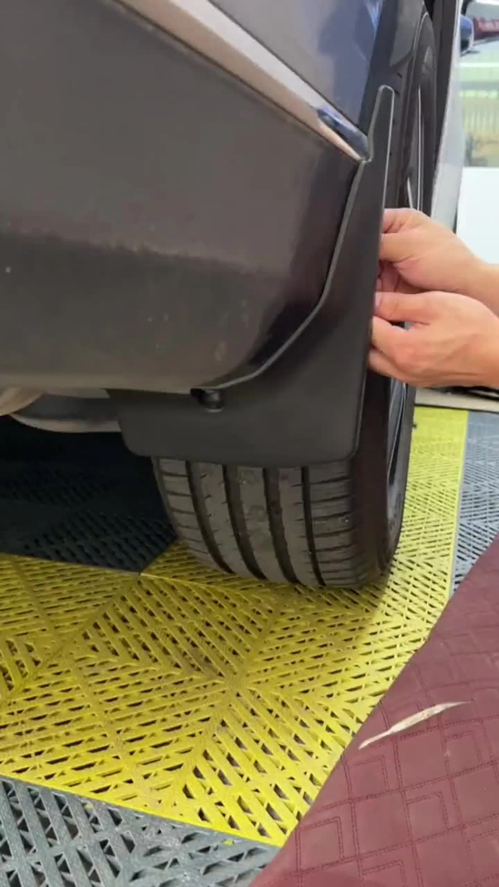 22-24款专用挡泥板,安装简单,无损安装,不受电踏影响