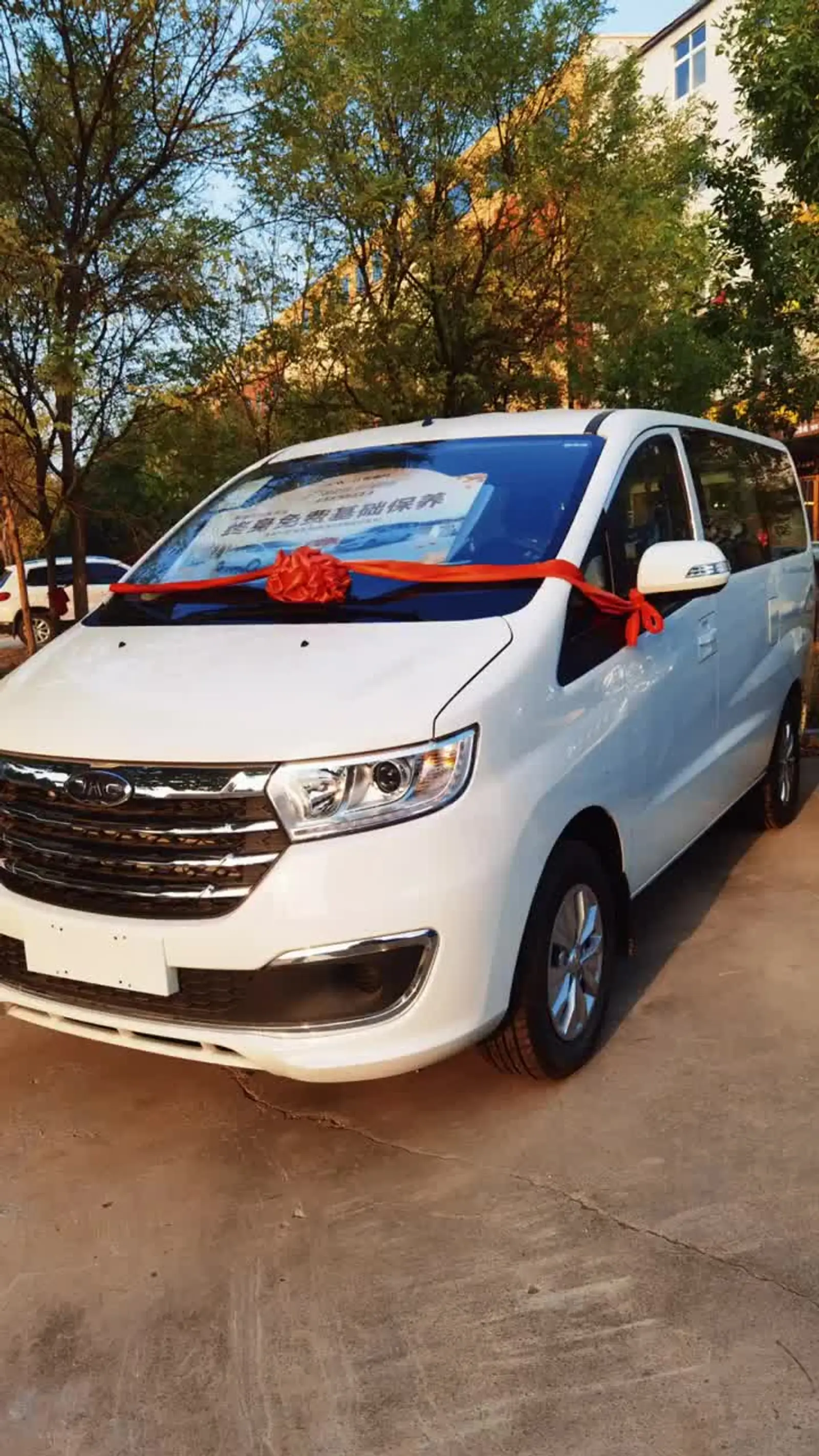 江淮瑞风m3,这是一款7座的mpv