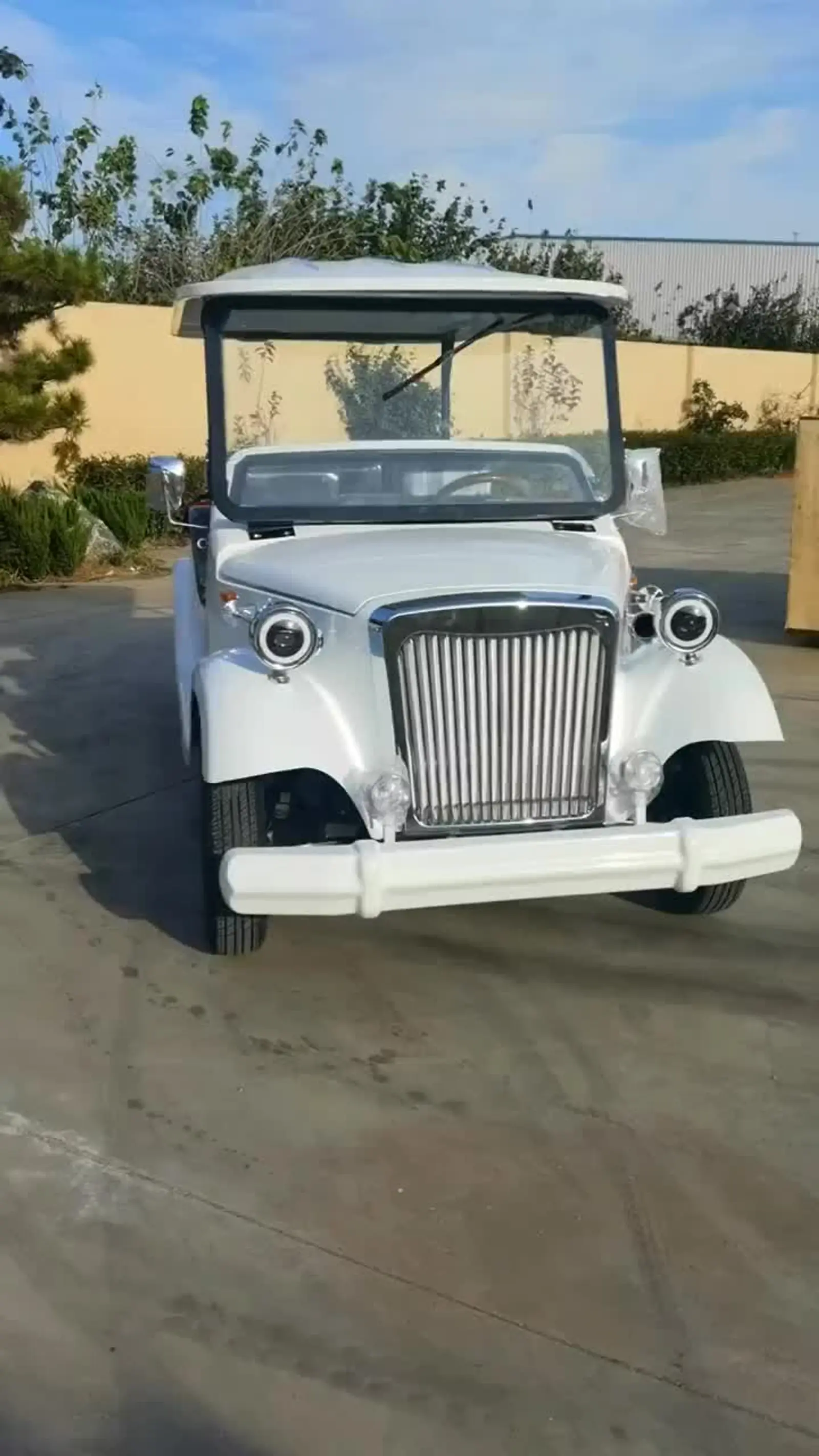 电动老爷车 电动观光车复古老爷车 看房车接待车