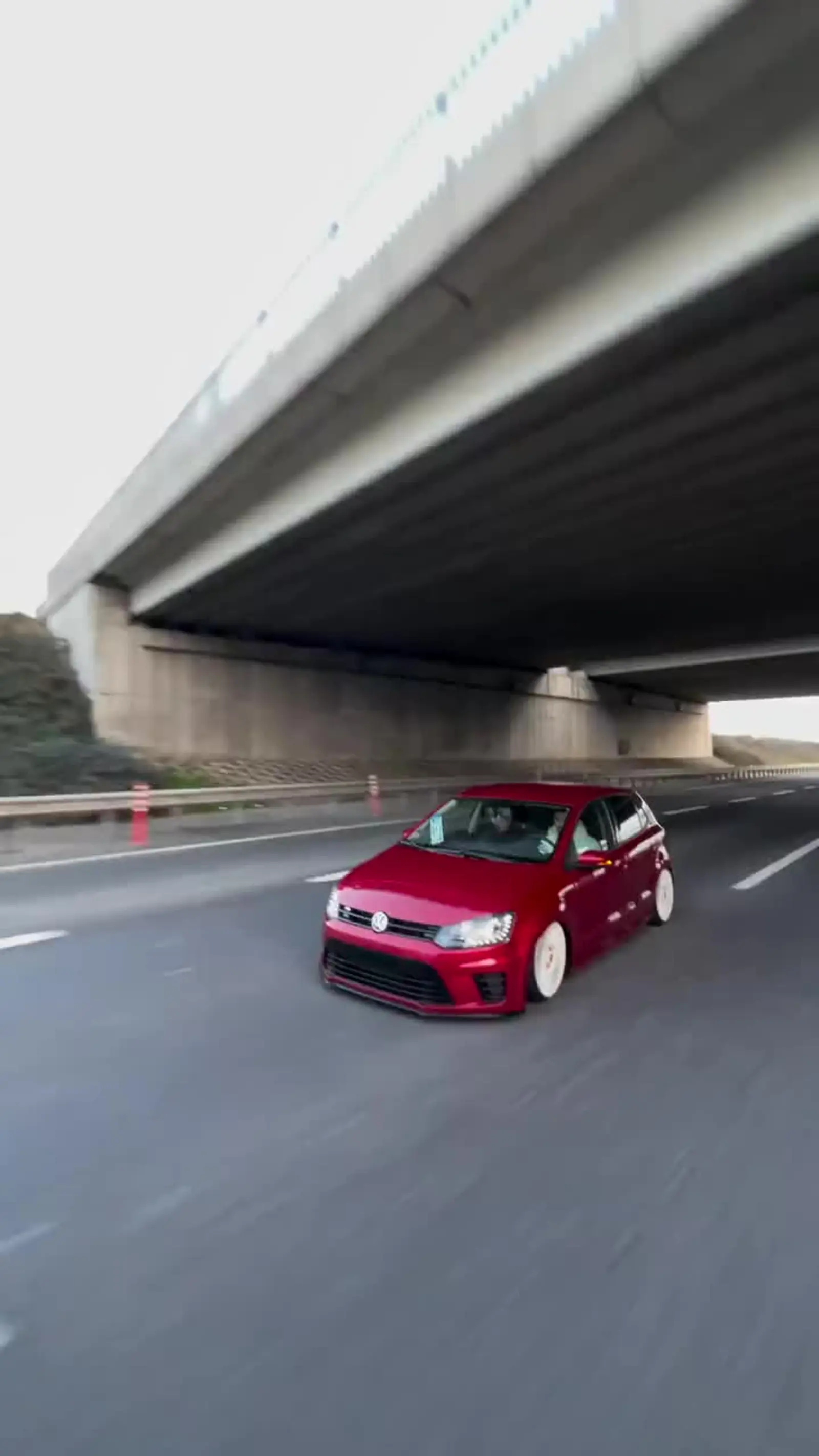 大众polo改装案例欣赏 姿态决定态度,态度决定一切!