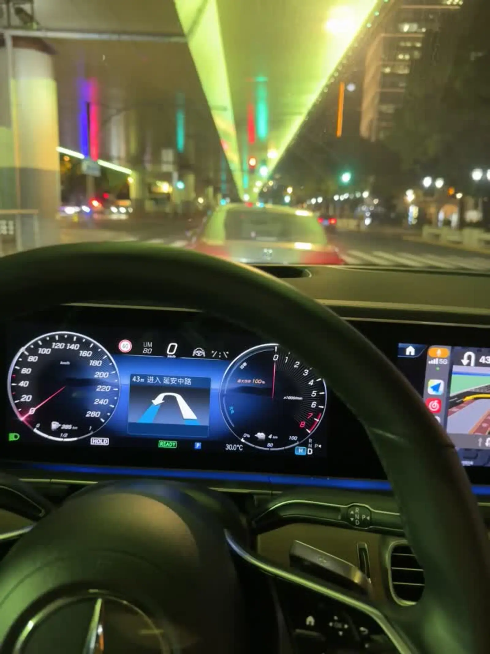 感受下晚上开奔驰 gle 回家