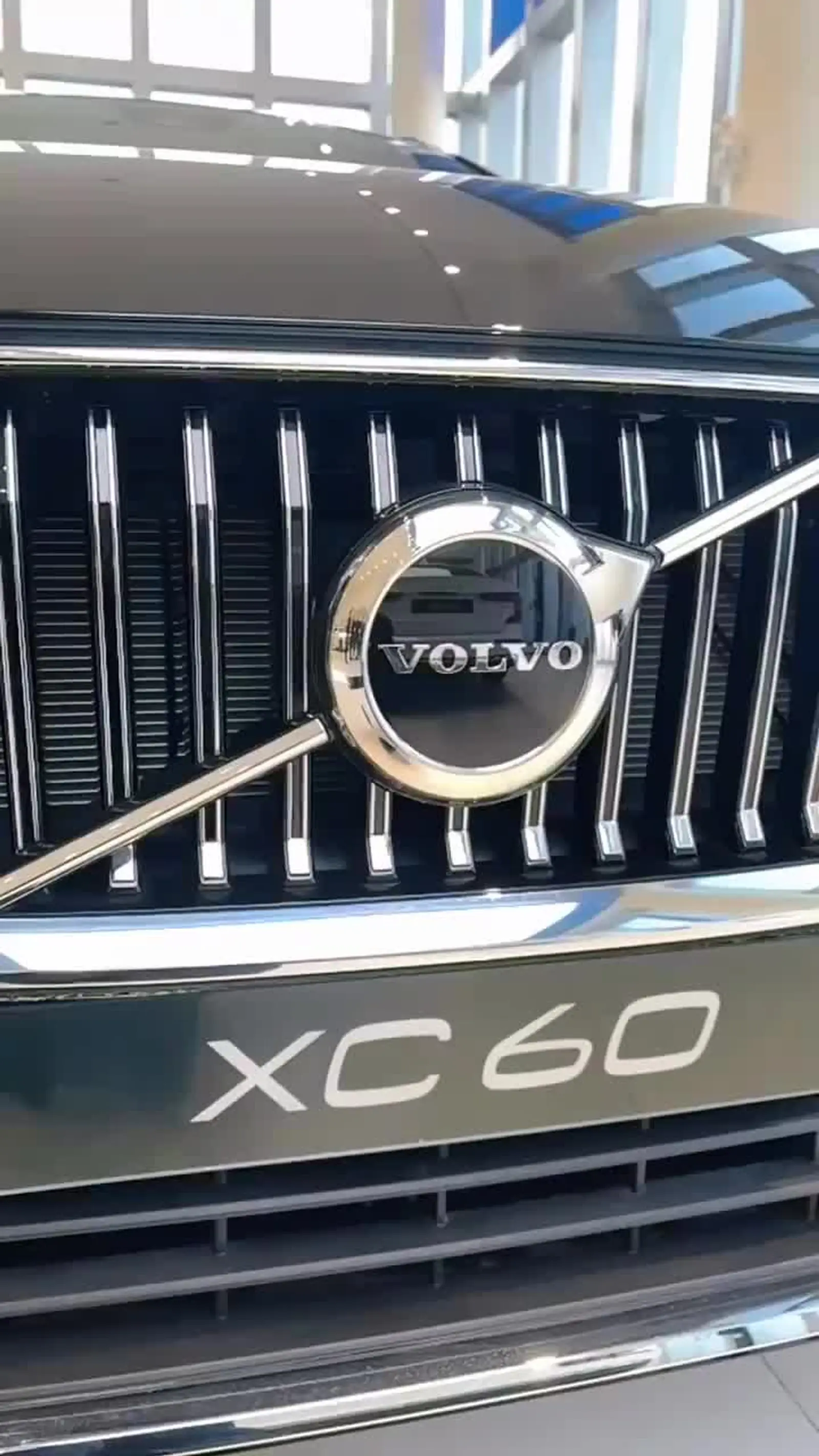 沃尔沃xc60作为沃尔沃旗下中型suv的代表,从正常驾驶,风险干预,碰撞